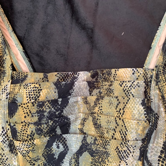 NWOT Shape FX snake print one piece swimsuit. 14 - Picture 6 of 10
